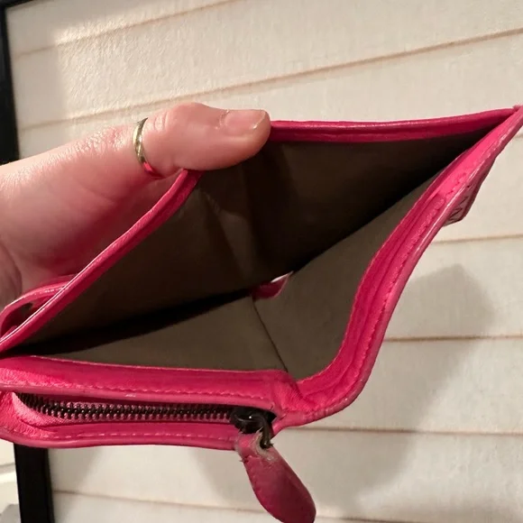 BOTTEGA hott pink compact wallet, used, authentic - Picture 4 of 5